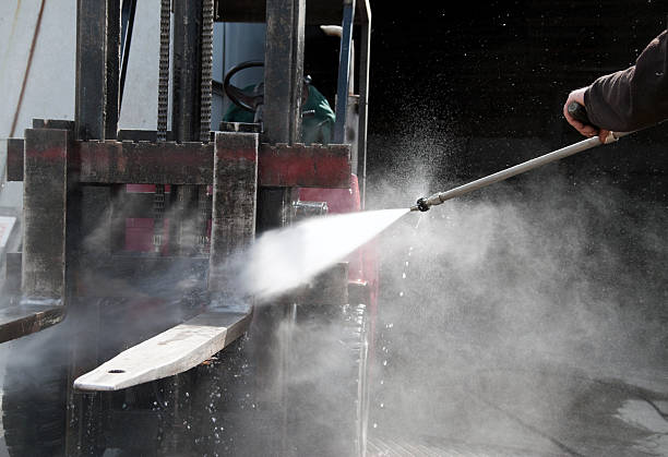 Best Factory Floor Cleaning  in Strasburg, OH